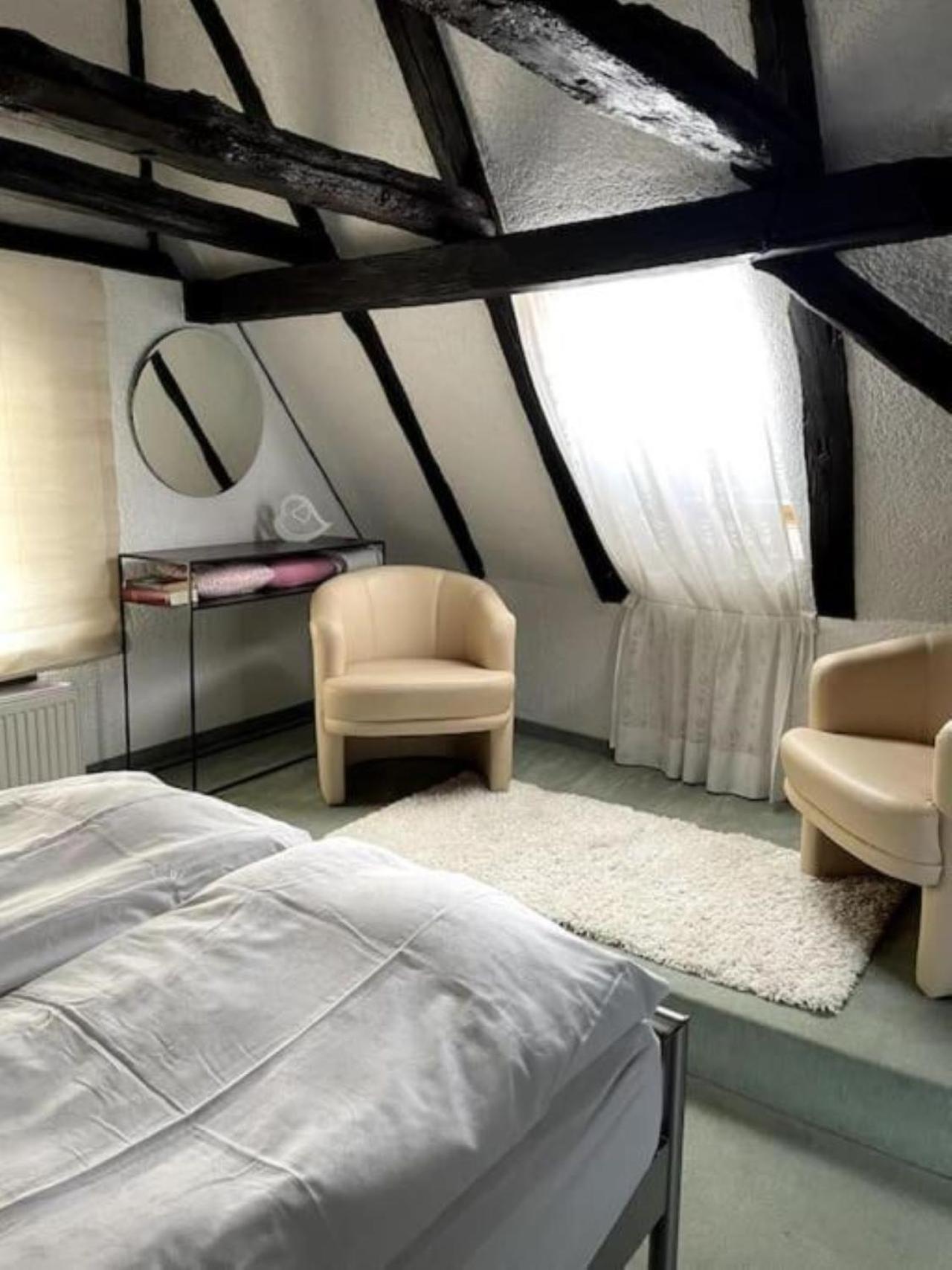 Ferienwohnung Im 'Schmoller - Hof' Neustadt an der Weinstraße Zewnętrze zdjęcie